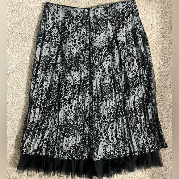 Black, White, and Grey Midi Pleated Work Skirt with Tool Lining! - Picture 2 of 8